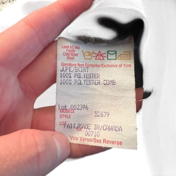 Joseph Ribkoff black flowy chiffon skirt. Size 4 - Picture 5 of 8